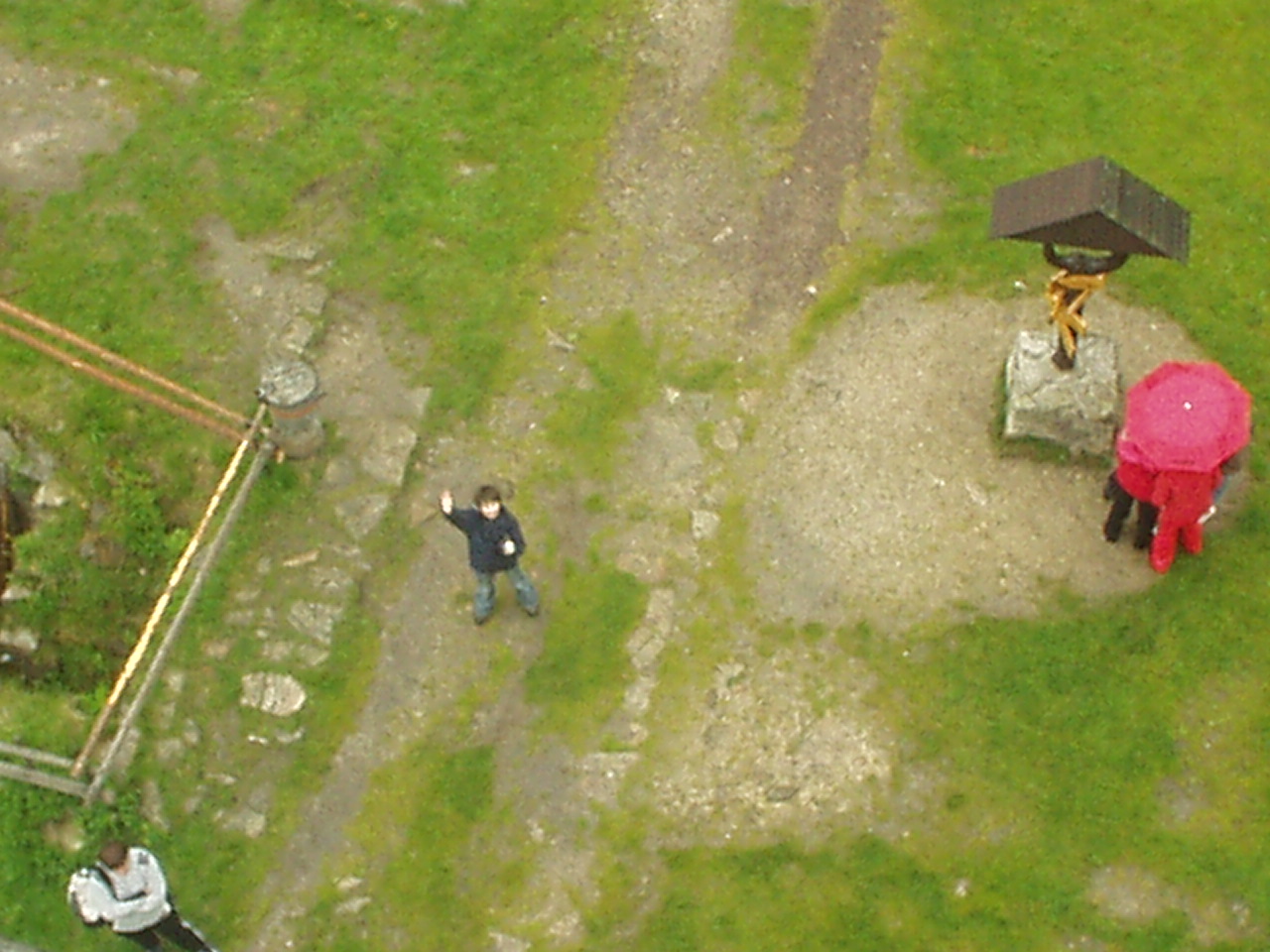 To malý mávající jsem já